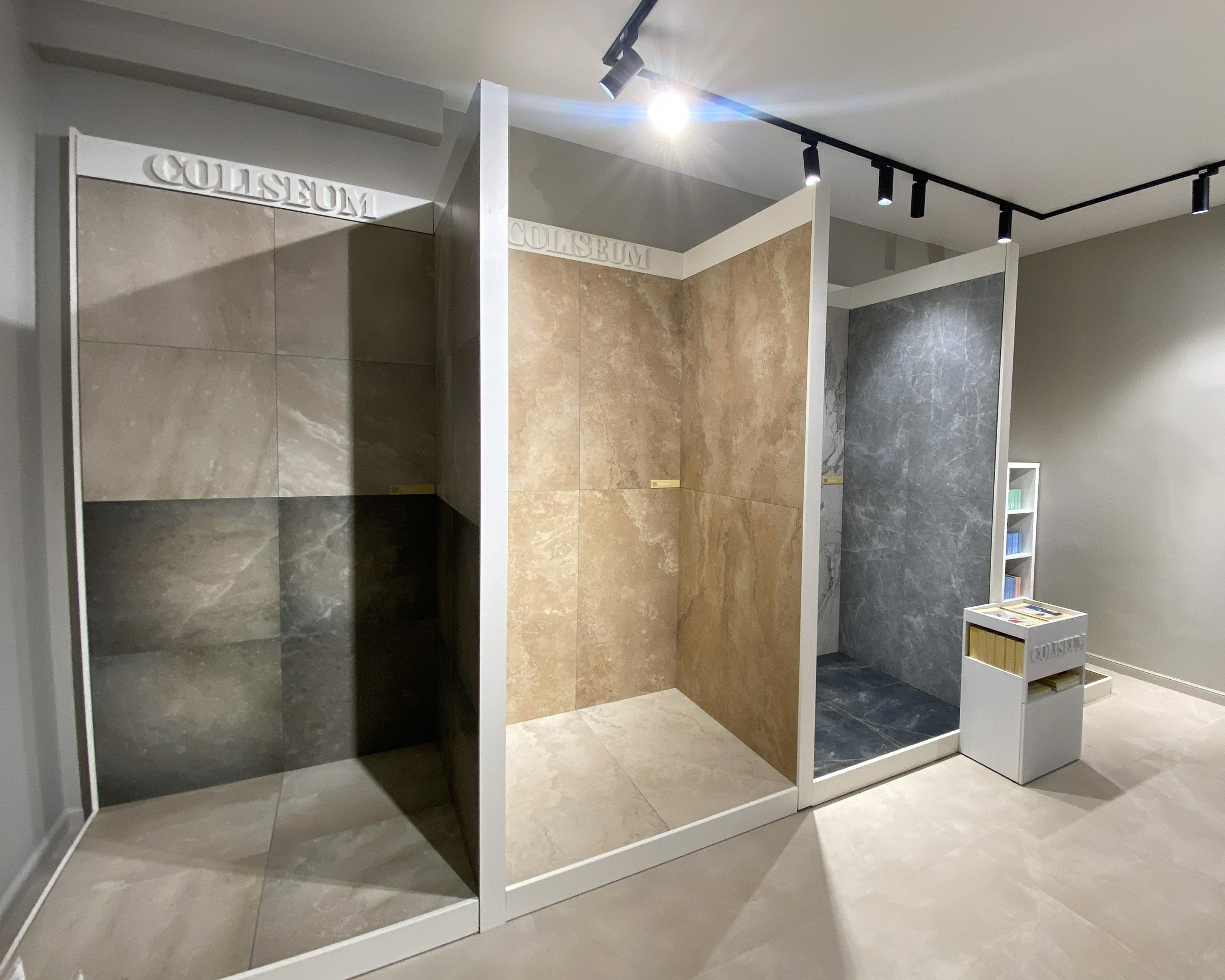 Корнер Coliseum Арт Пазл вид слева